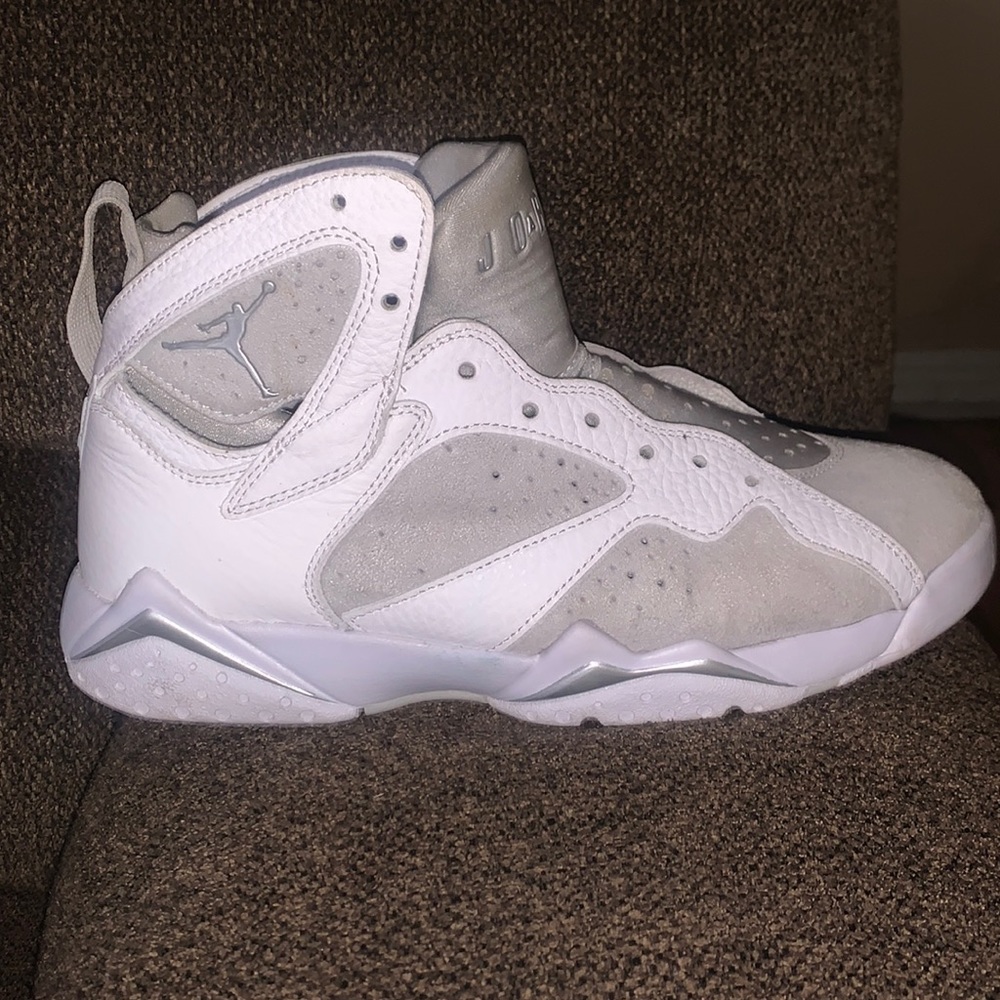 Ther are Jordan 7s all white only used twice size 8|0 in very good condition